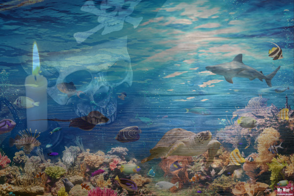 Zwei Szenerien, die „Pirates of the Caribbean“ und „Aquaman“ symbolisieren fließen durch Transparenzen ineinander und überlagern sich