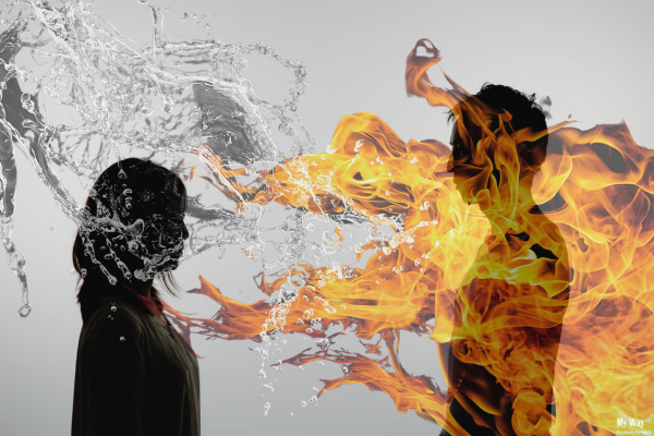 Symbolbild einer toxischen Beziehung, in dem sich ein Paar vor leerem Hintergrund gegenüber steht und von sich bekämpfendem Feuer und Wasser überlagert wird