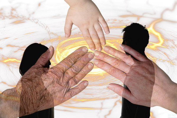 Symbolisches Bild verschiedener Generationen – Hände von Kind, Erwachsenem und älterer Person berühren sich vor einem leuchtenden, energieartigen Hintergrund, der den Kreislauf zwischenmenschlicher Verbundenheit darstellt